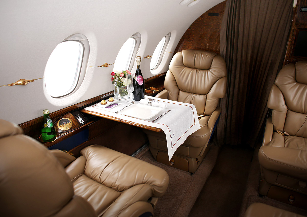 Volo privato sul Beechcraft Hawker 800 XP